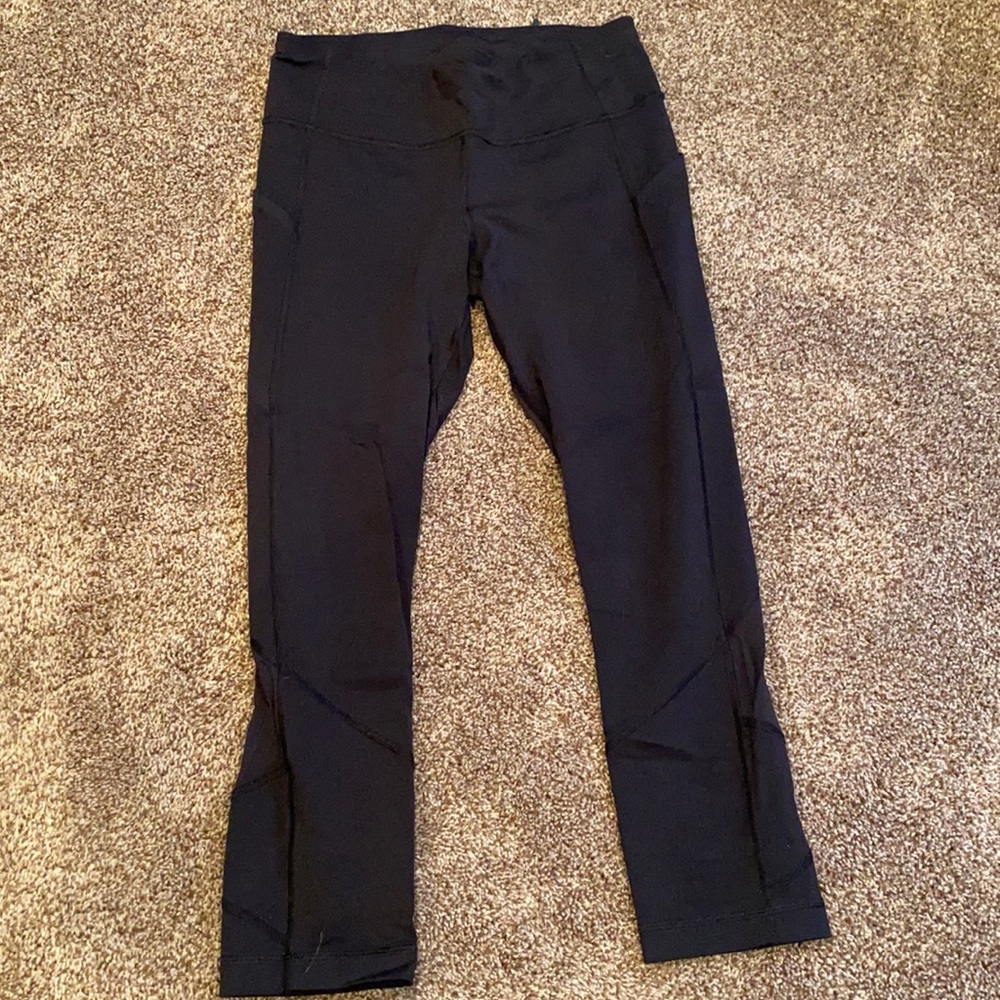 Lululemon Black Pace Rival Crop Size 6
